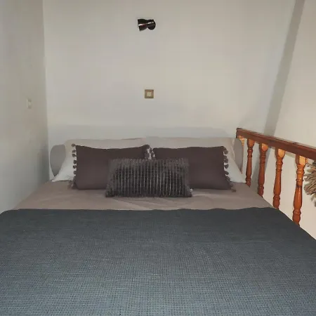 Βίλα Aloustina's House *