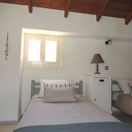 Aloustina's House * Σύμη