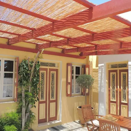 فيلة Aloustina's House سيمي