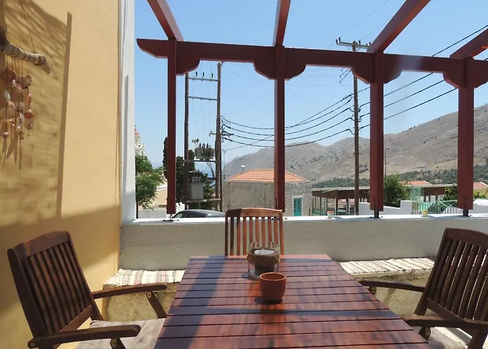 Aloustina's House Villa *